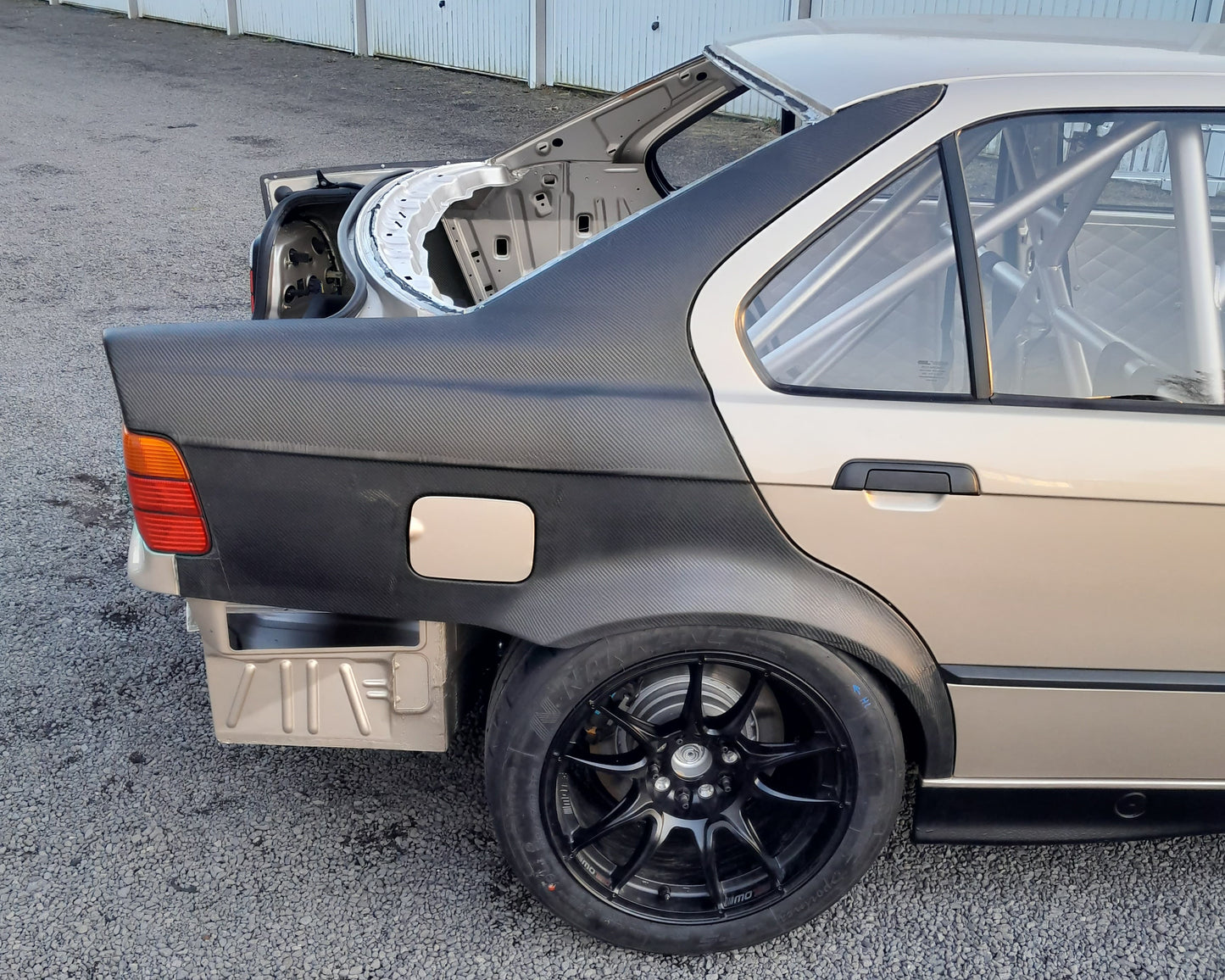 Carbon Seitenwand Verbreiterung E36